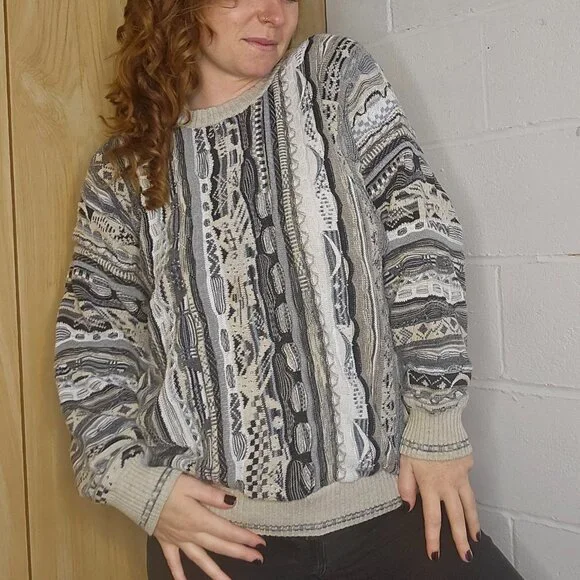 VNT Eclectic Funky Dadcore BlokecoreBlue & White Funky Knit Crewneck Sweater